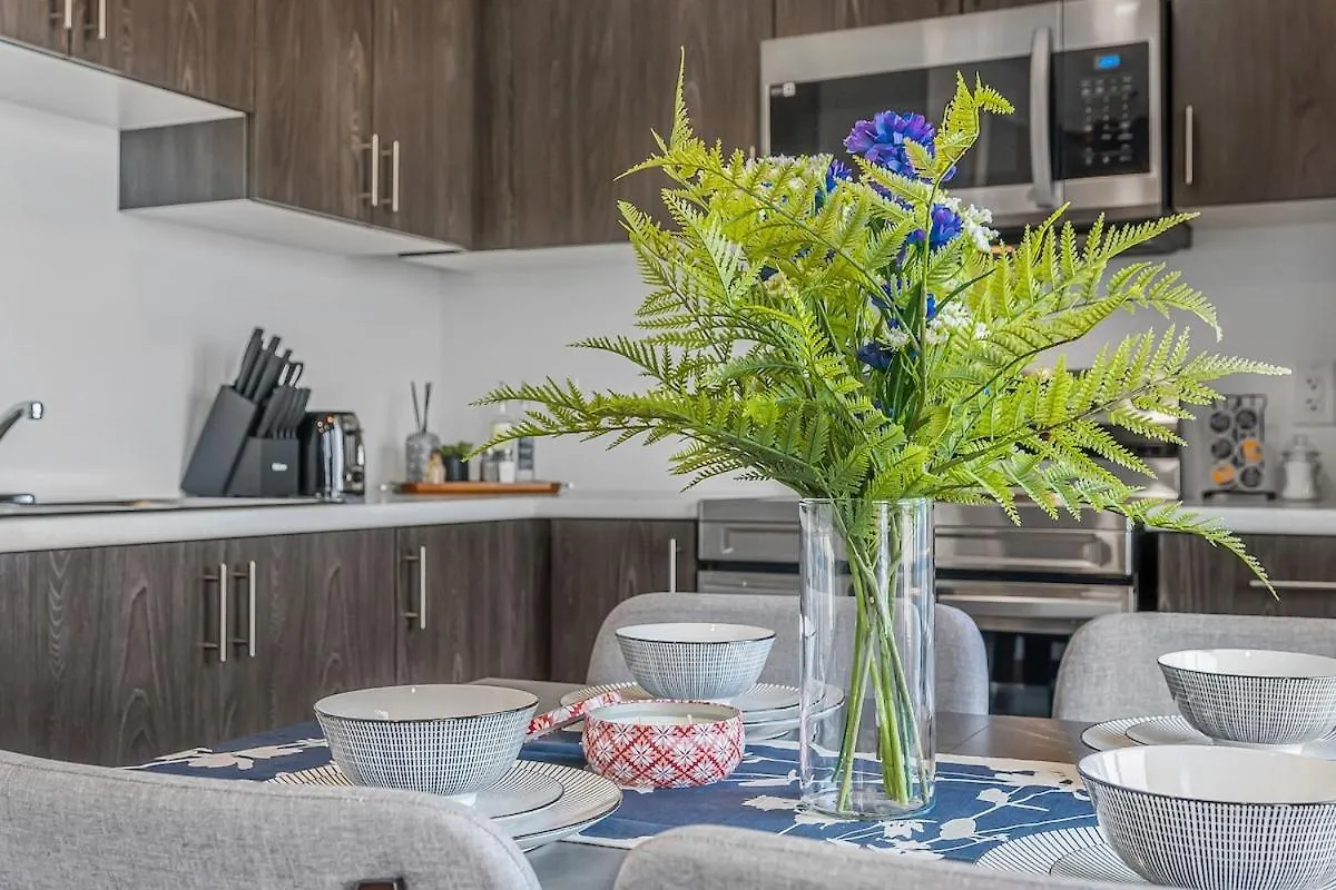 2 Bedroom At 17 Mins Walk To Falls,Patio,Bbq And Outdoor Space Niagara Falls 0*,  Canadá