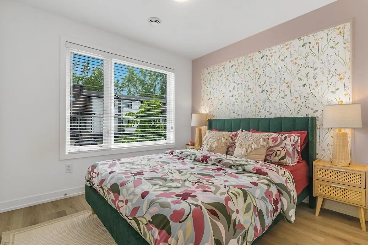 2 Bedroom At 17 Mins Walk To Falls,Patio,Bbq And Outdoor Space Niagara Falls