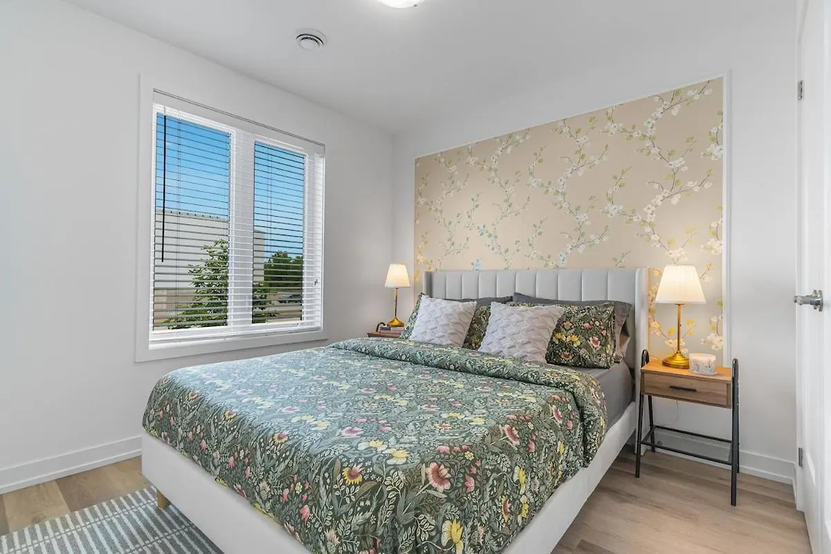 2 Bedroom At 17 Mins Walk To Falls,Patio,Bbq And Outdoor Space Niagara Falls